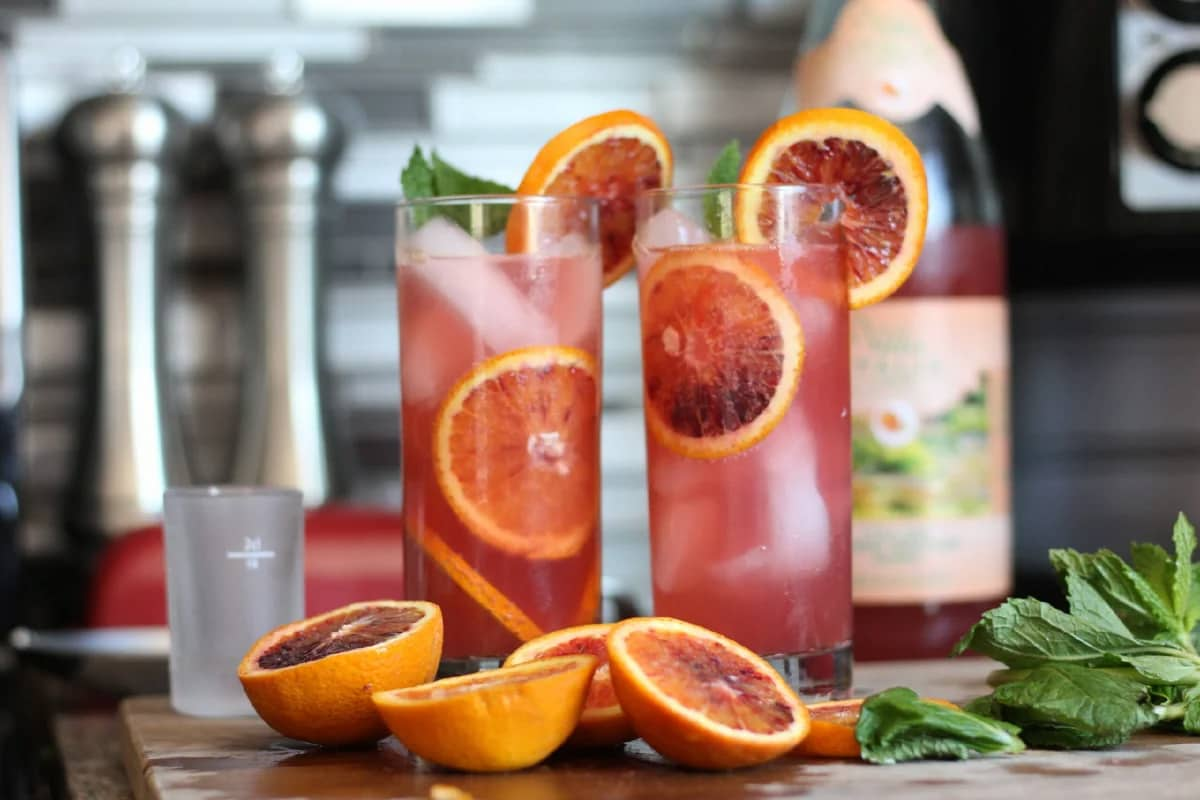  Blood Orange Juice; Sour Sweet Taste  2 Colors Red Orange vitamin C source 